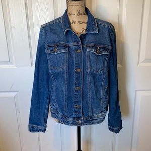 Universal Thread Jean Jacket, dark wash, slight distressing. Gently pre-owned.